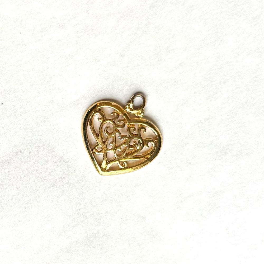 Vintage Inspired Gold Tone Filigree Open Heart Charm Pendant